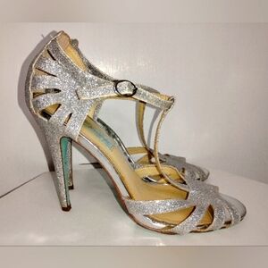 RETRO SILVER GLITTER BETSEY JOHNSON SANDALS